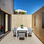 Ferienhaus Schicke Und Moderne Maisonnette Im Stadtzentrum By Interhome Saint-Tropez