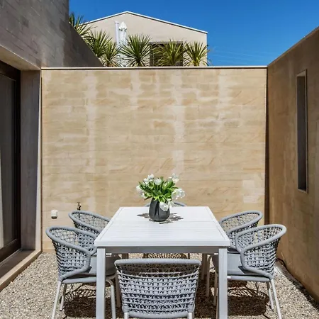 Hébergement de vacances Schicke Und Moderne Maisonnette Im Stadtzentrum By Interhome *
