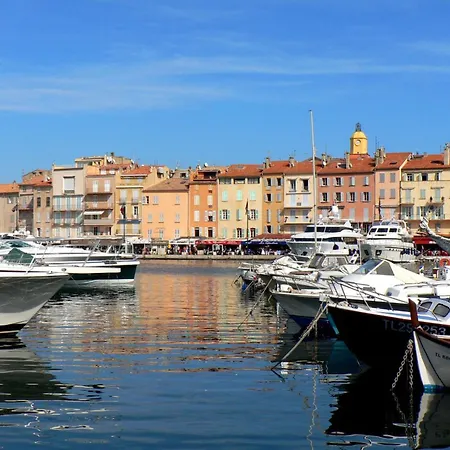 Schicke Und Moderne Maisonnette Im Stadtzentrum By Interhome Hébergement de vacances Saint-Tropez